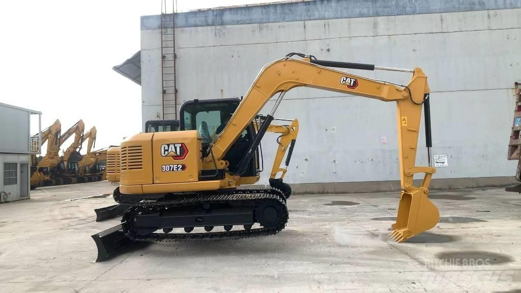 CAT 307E2 Pásové rýpadlá