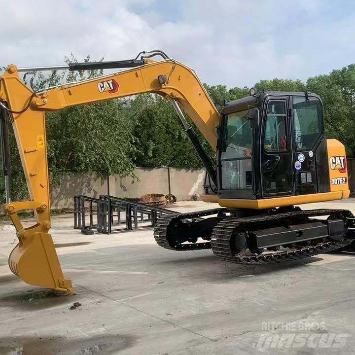 CAT 307E2 Pásové rýpadlá
