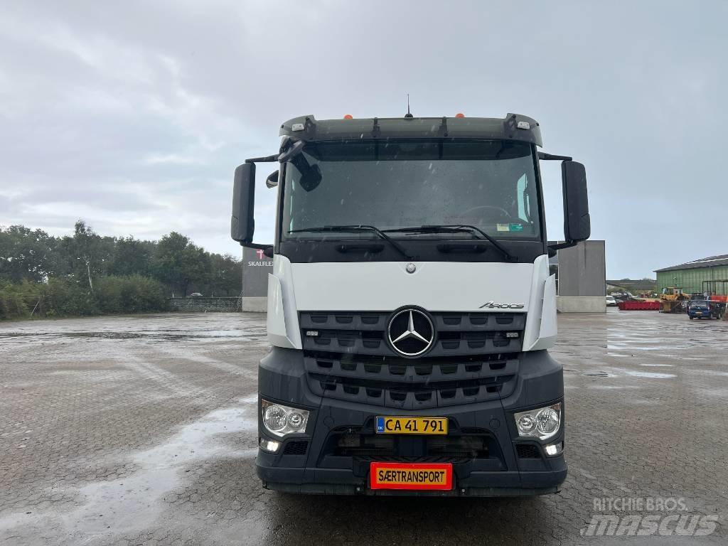 Mercedes-Benz 4153 Autožeriavy, hydraulické ruky