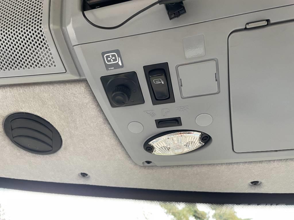 Valtra T 234 Direct Traktory