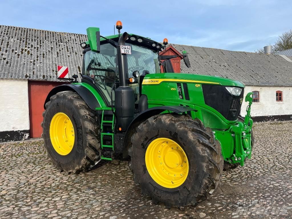 John Deere 6R 250 Traktory