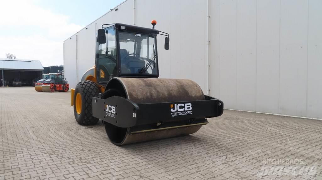 JCB VM166D Ťahačové valce