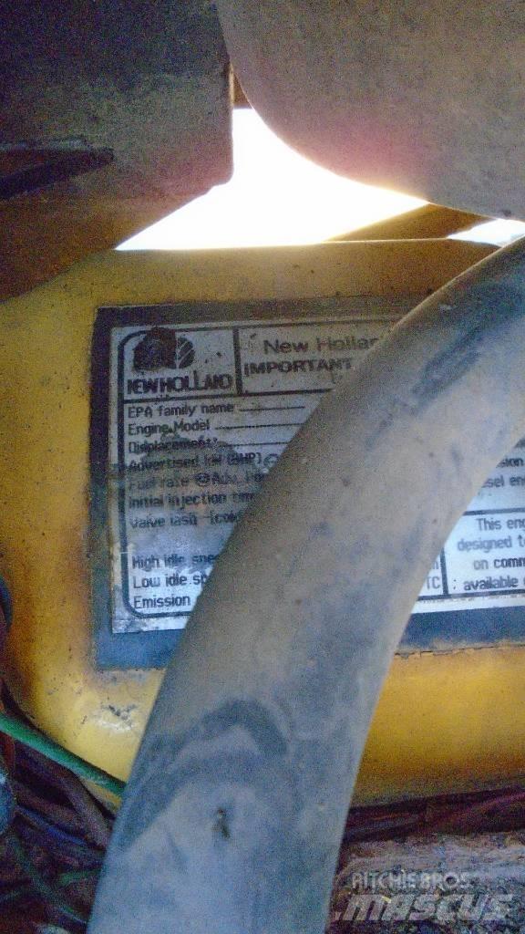 New Holland 545 D Traktory