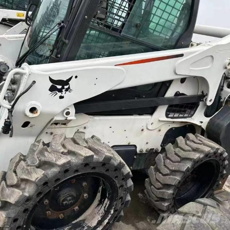 Bobcat S 750 Šmykom riadené nakladače