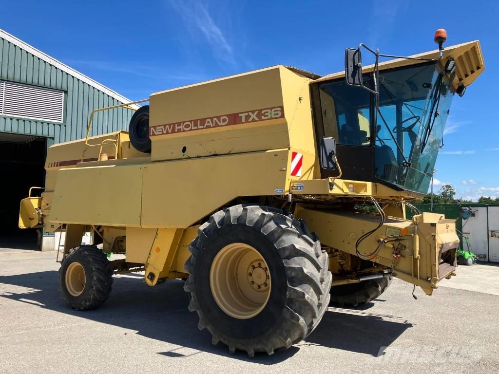 New Holland TX 36 Kombinované zberacie stroje