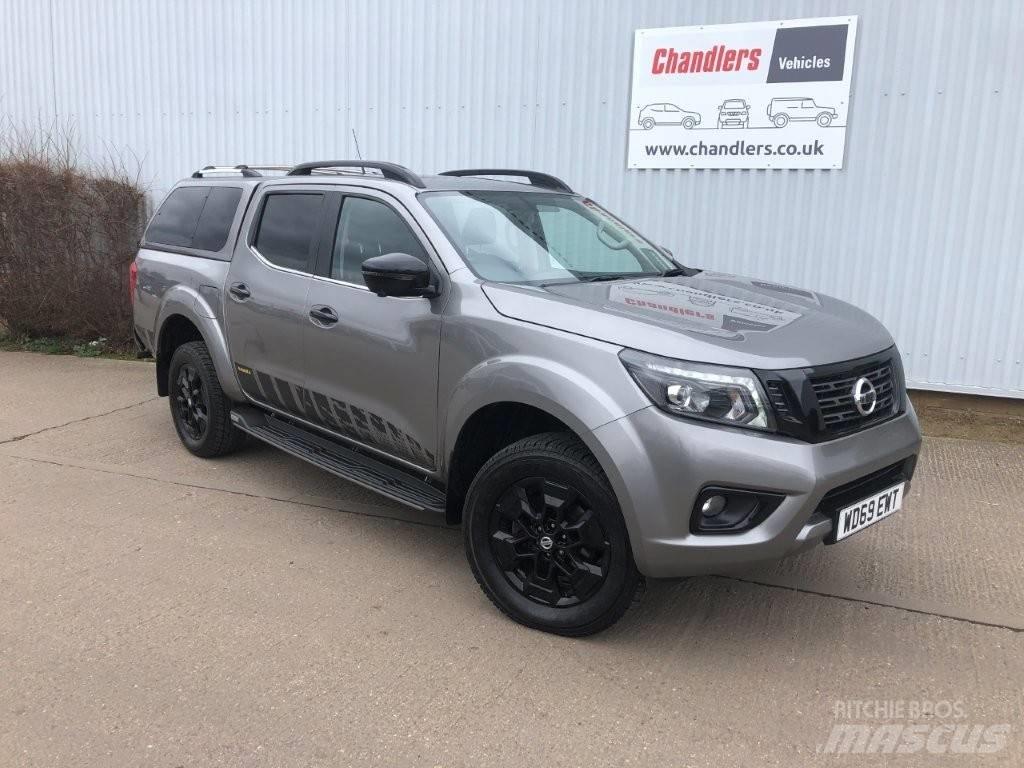Nissan Navara Nakladacia/sklápacia bočnica