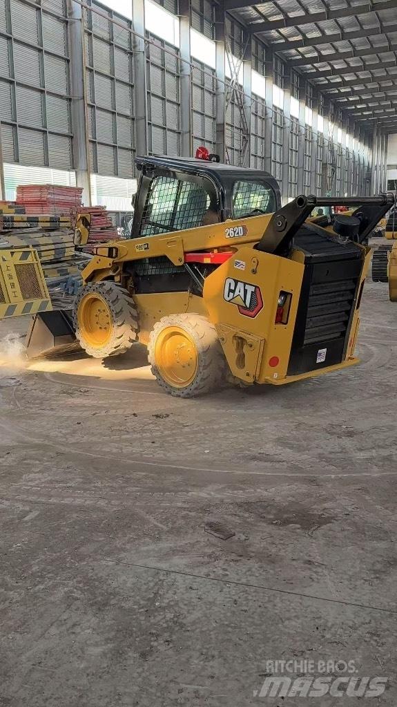 CAT 262 D Šmykom riadené nakladače