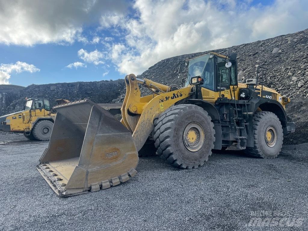 Komatsu WA500 Kolesové nakladače