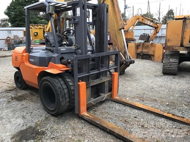 Toyota 7 FD 40 Dieselové vozíky