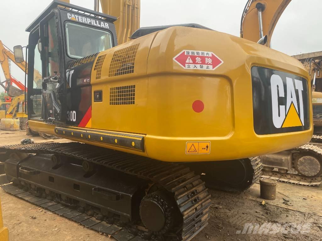 CAT 330 D Pásové rýpadlá