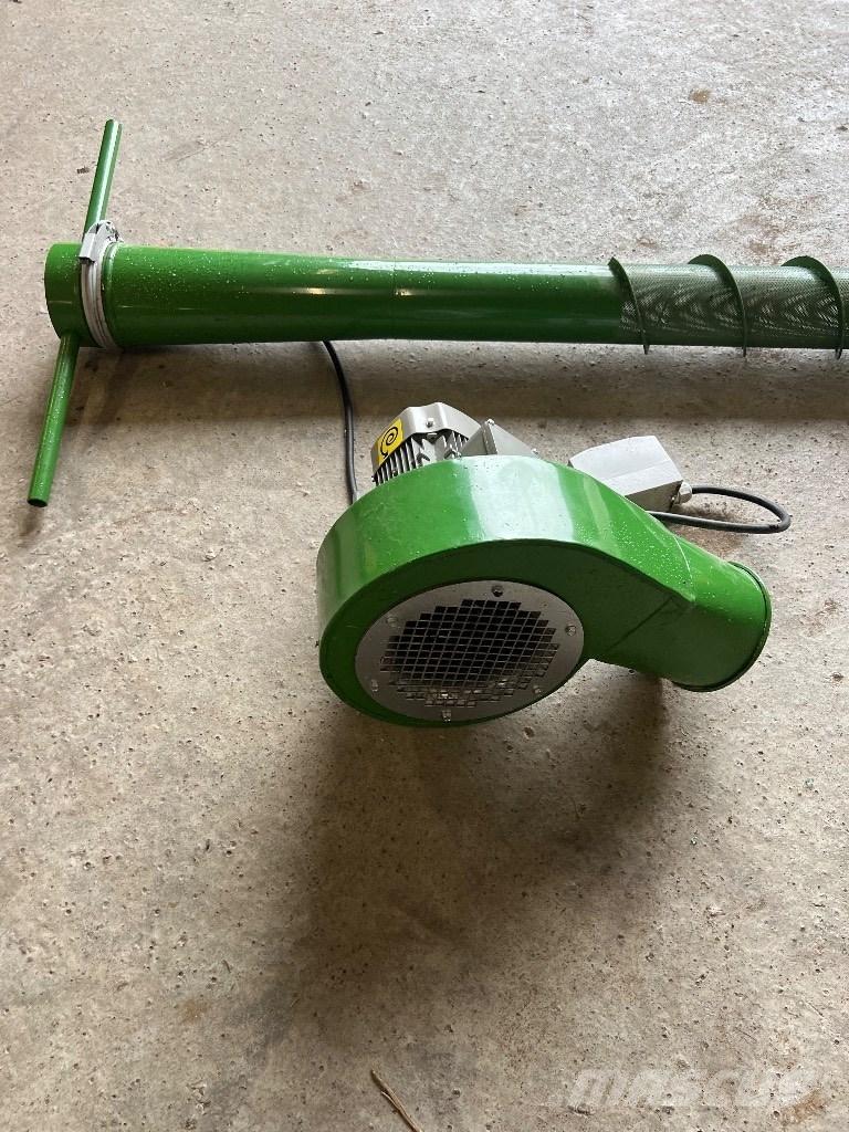  Crocus Kornbelufter Ďalšie poľnohospodárske stroje