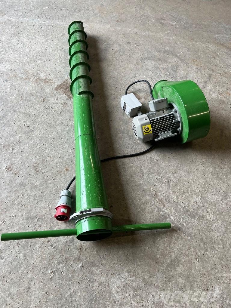  Crocus Kornbelufter Ďalšie poľnohospodárske stroje