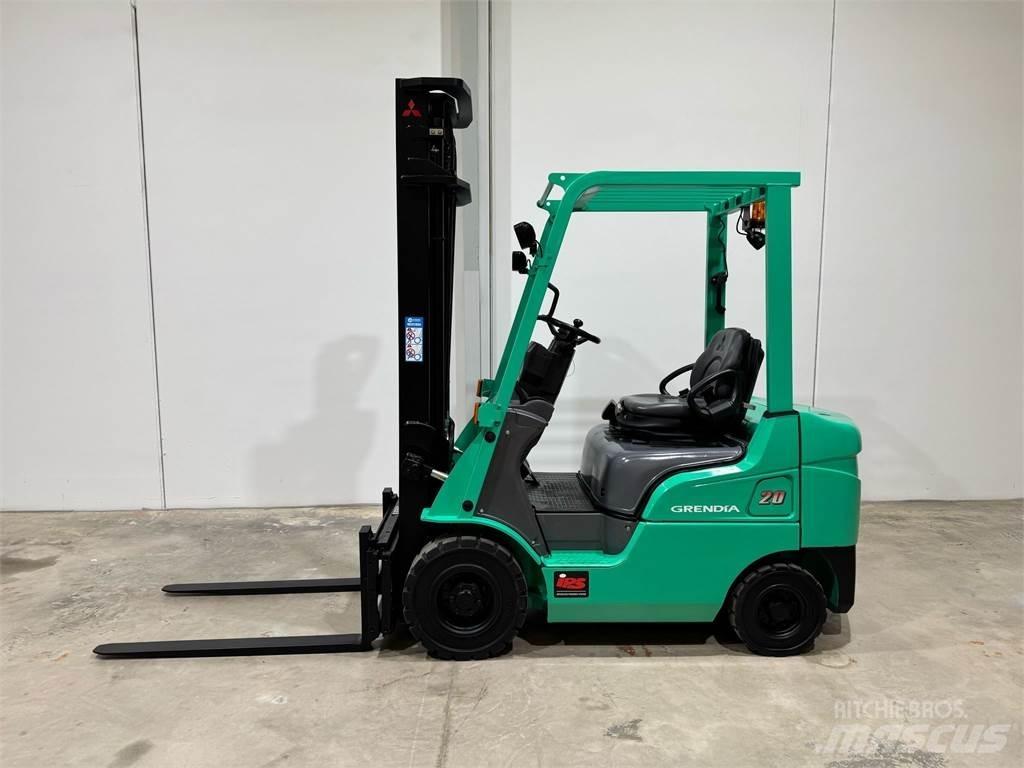 Mitsubishi FD20NT Dieselové vozíky