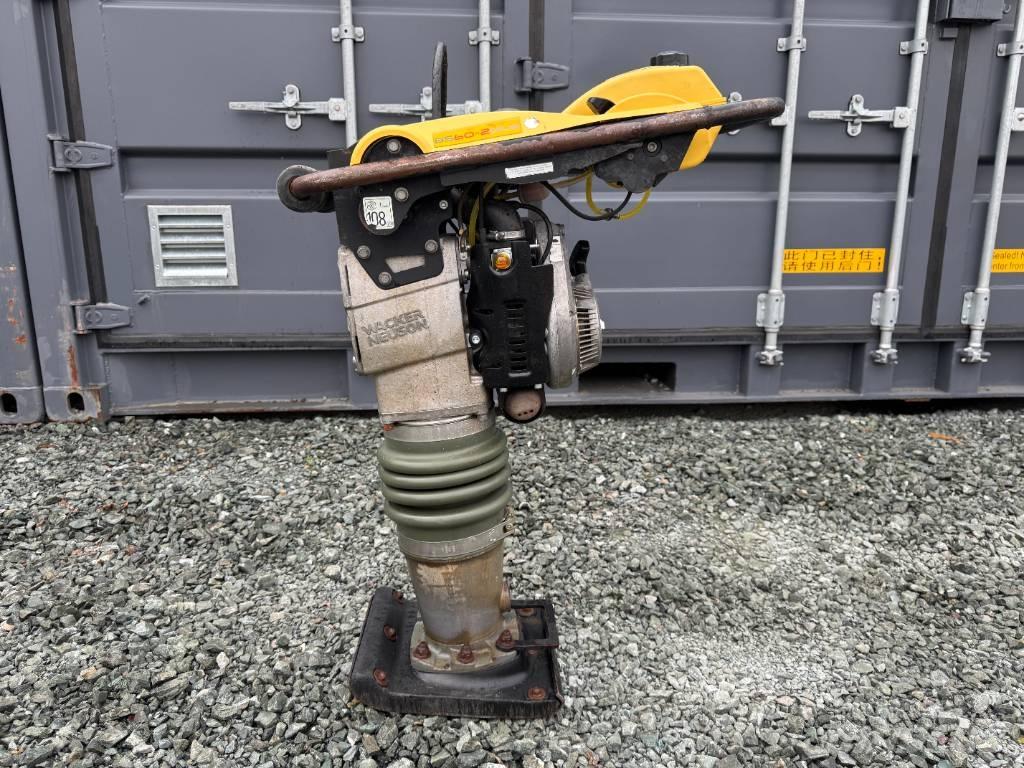 Wacker Neuson BS60-2 Vibračné zhutňovače