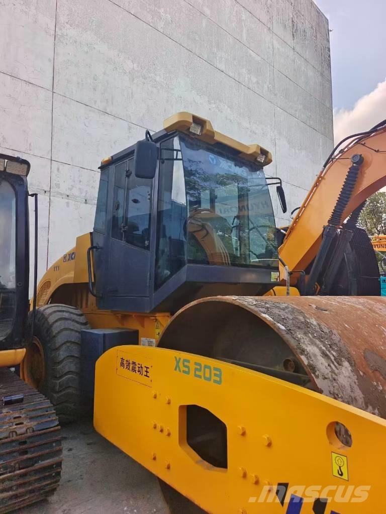 XCMG XS 202 J Ťahačové valce