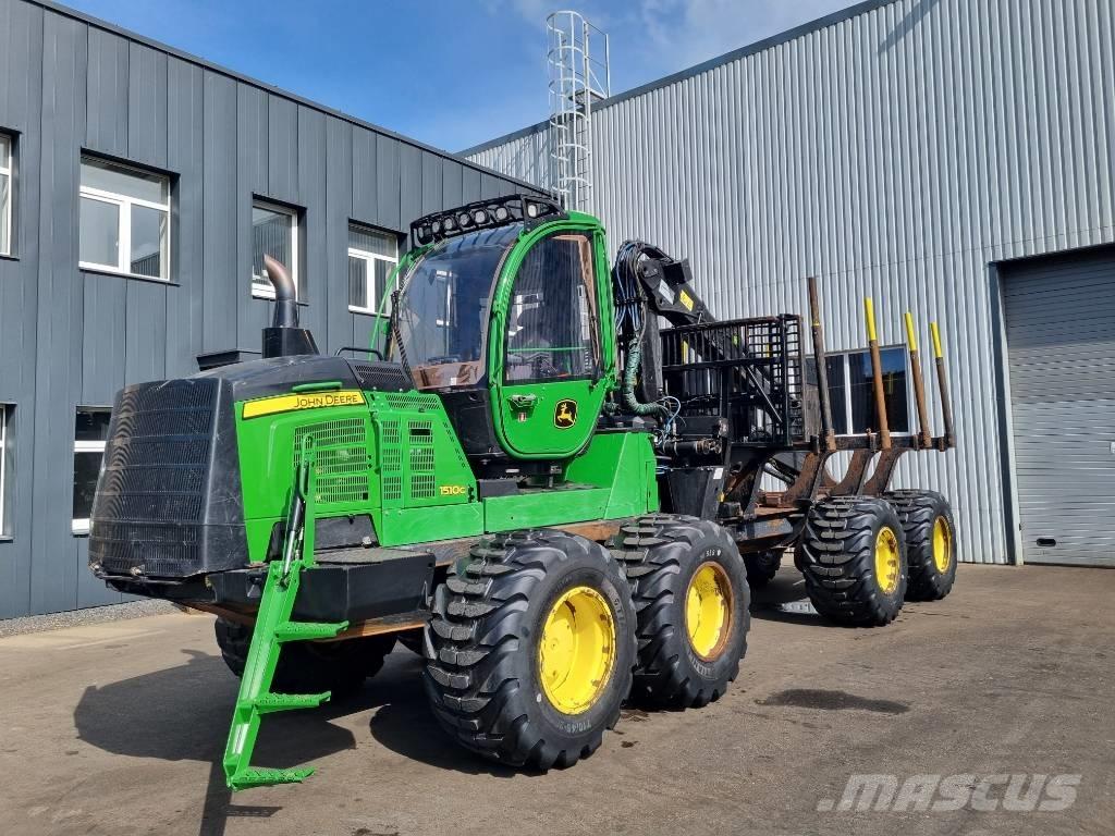 John Deere 1510 G Lesné traktory