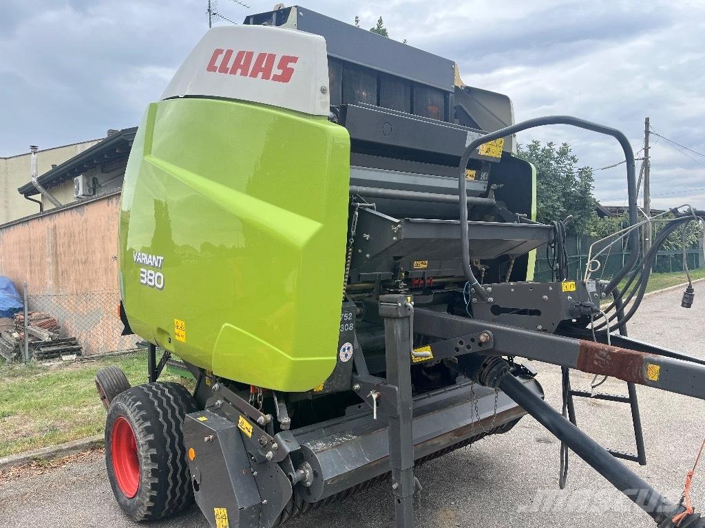 CLAAS Variant 380 Lisy na okrúhle balíky