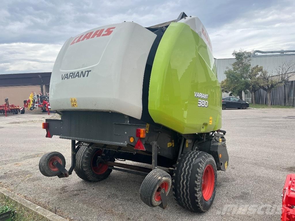 CLAAS Variant 380 Lisy na okrúhle balíky