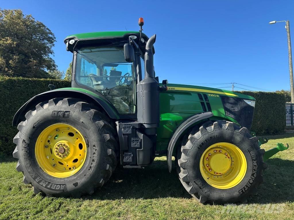 John Deere 7250 R Traktory