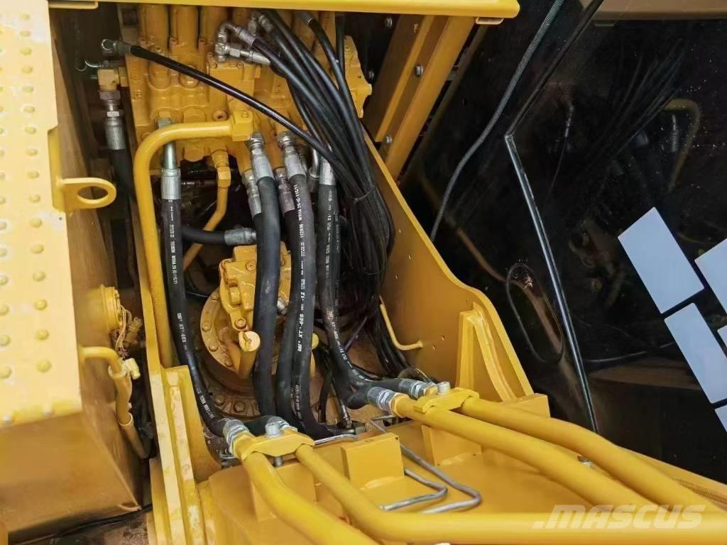CAT 313GC Pásové rýpadlá
