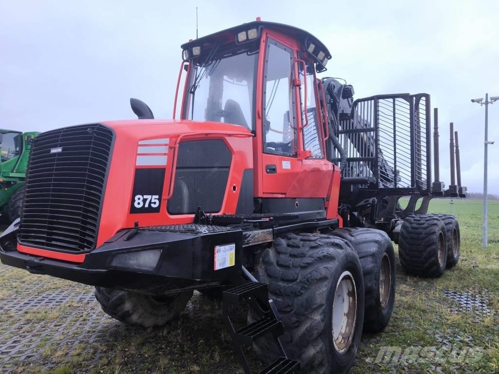 Komatsu 875 Lesné traktory