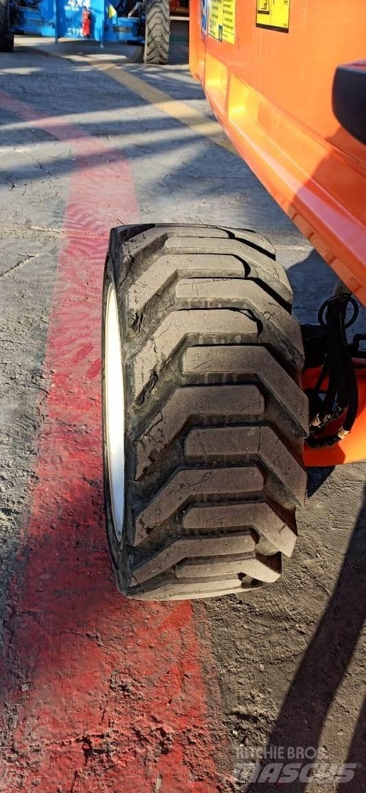 JLG 460SJ Teleskopické plošiny