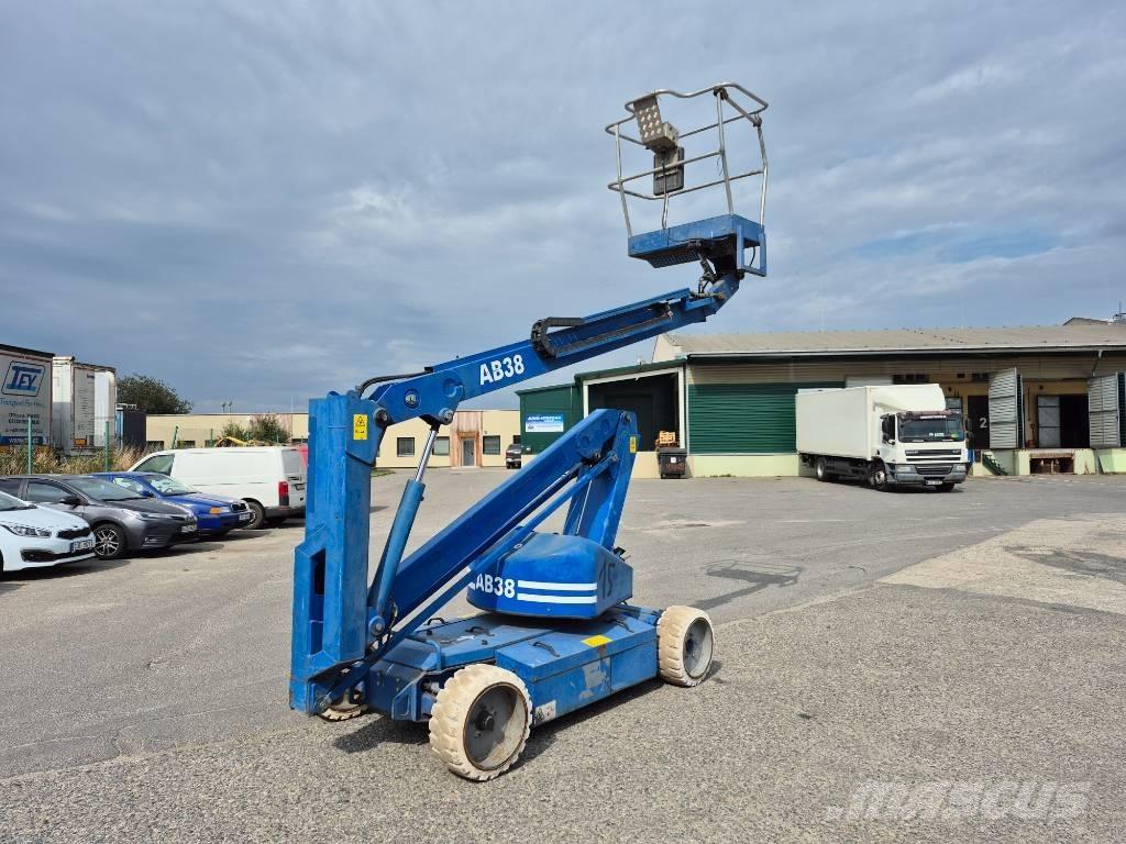 UpRight AB38 Kĺbové plošiny