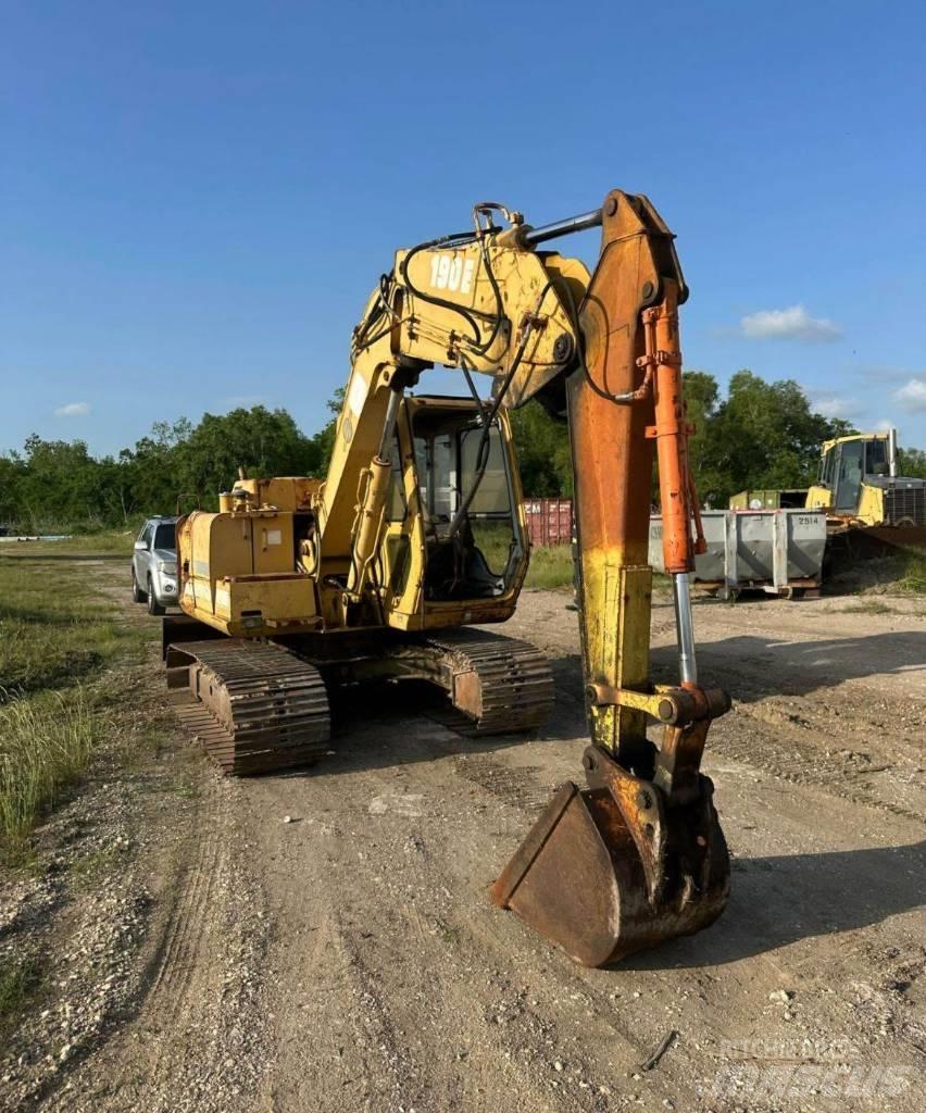 John Deere 190 E Pásové rýpadlá
