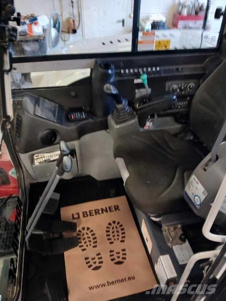 Takeuchi TB 290 Midi rýpadlá 7 t - 12 t