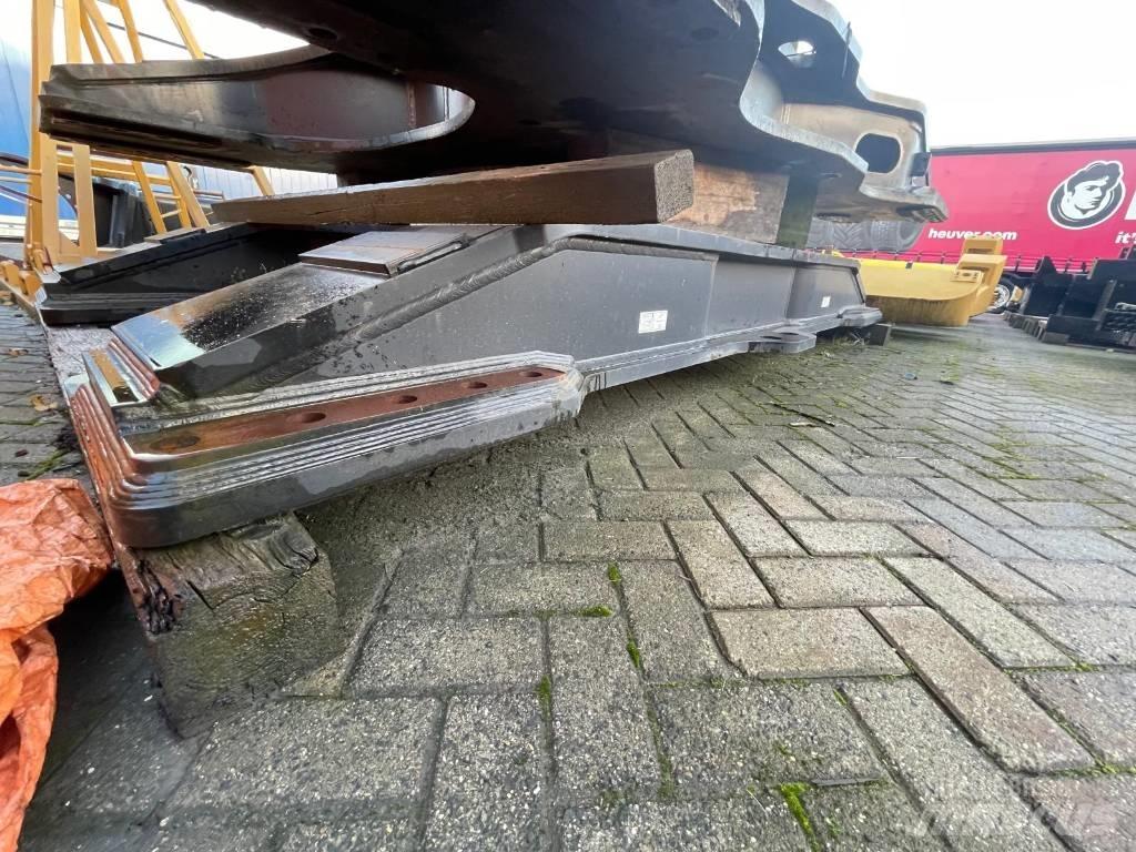 CAT 352 F Podvozky a zavesenie kolies