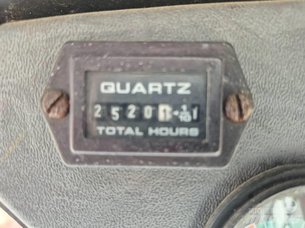 Bobcat 553 Šmykom riadené nakladače