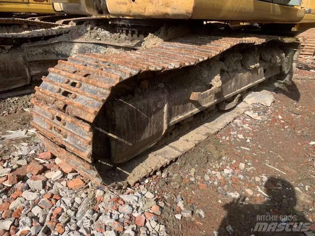 CAT 323D2 Pásové rýpadlá