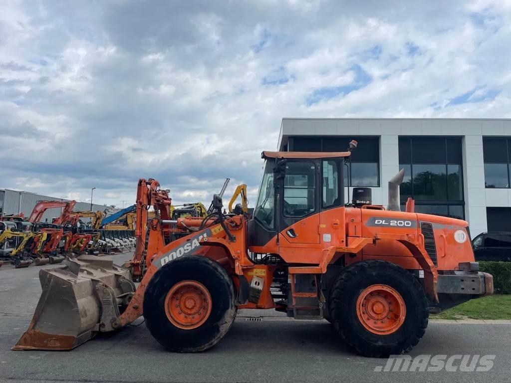 Doosan DL200-3 | A/C Kolesové nakladače