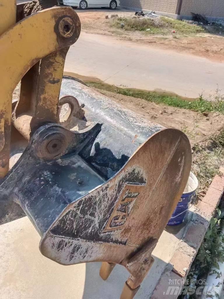 CAT 305.5 E2 Mini rýpadlá < 7t