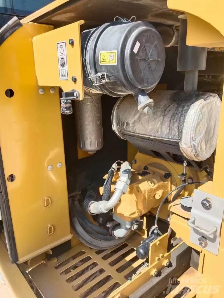 CAT 305.5 E2 Mini rýpadlá < 7t