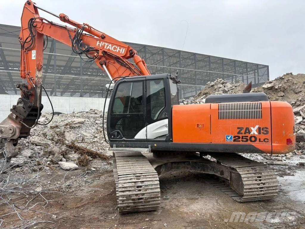 Hitachi ZX250LC-5B Pásové rýpadlá