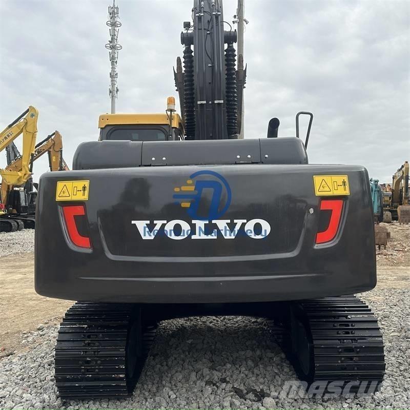 Volvo EC210 Pásové rýpadlá