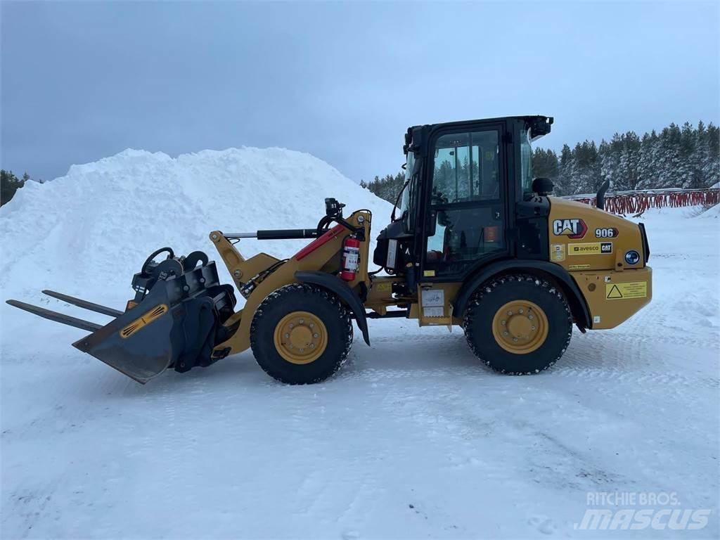 CAT 906 High Spec Kolesové nakladače