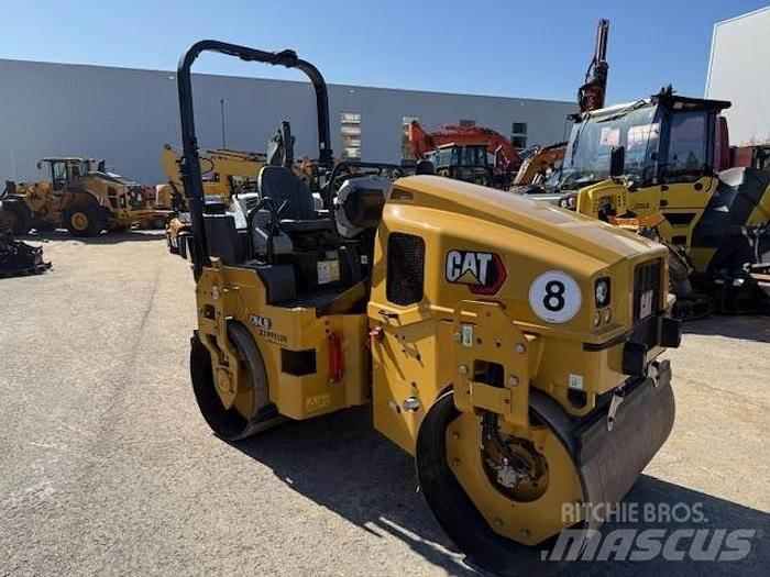 CAT CB4.0 Tandemové valce
