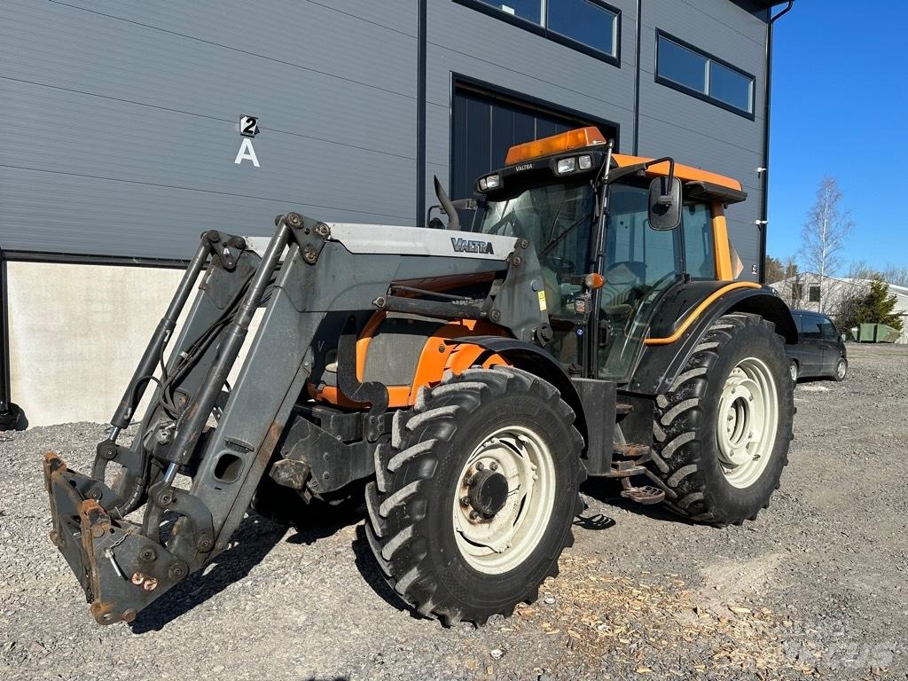 Valtra N101 Traktory