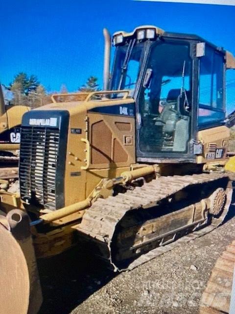 CAT D 4 K XL Pásové dozéry