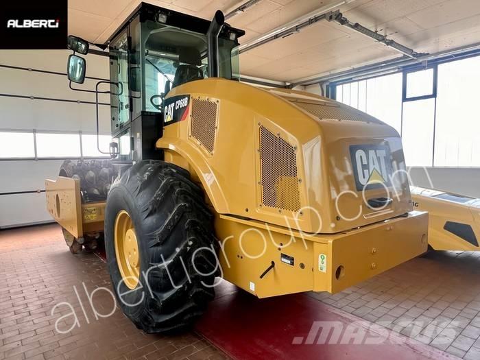 CAT CP68B Ťahačové valce