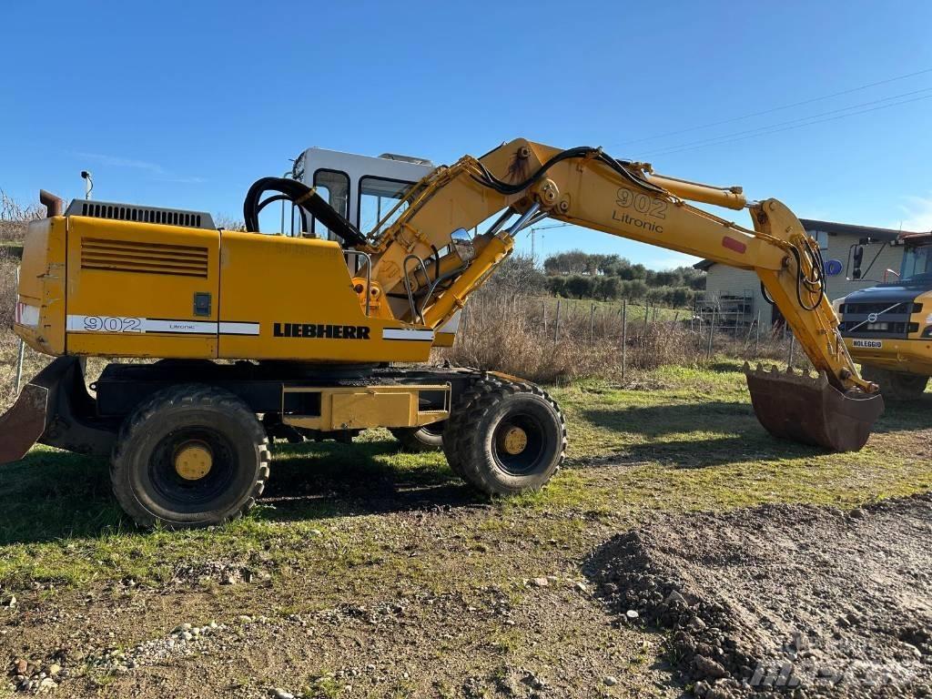 Liebherr 902 Kolesové rýpadlá