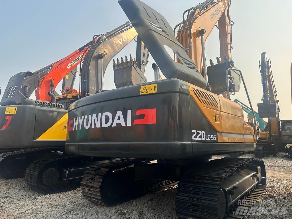 Hyundai R220LC-9S Pásové rýpadlá