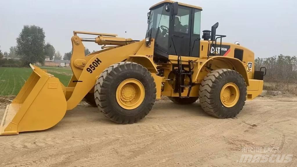 CAT 950H Kolesové nakladače