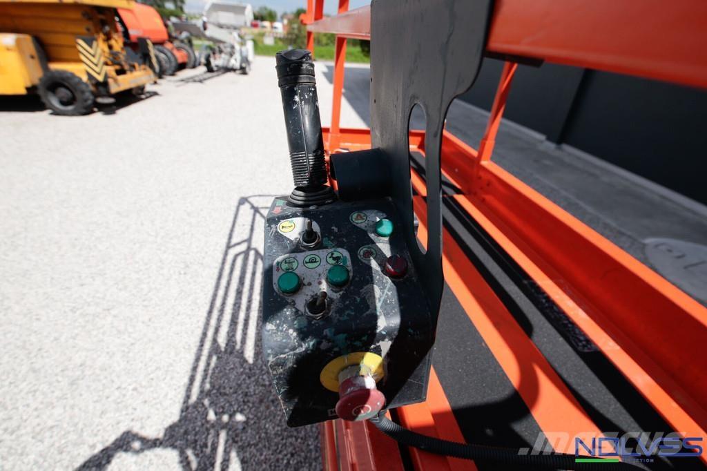 Haulotte COMPACT8 Nožnicové zdvíhacie plošiny