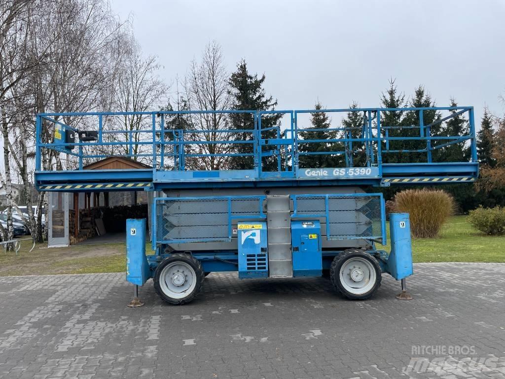Genie GS 5390 RT Nožnicové zdvíhacie plošiny