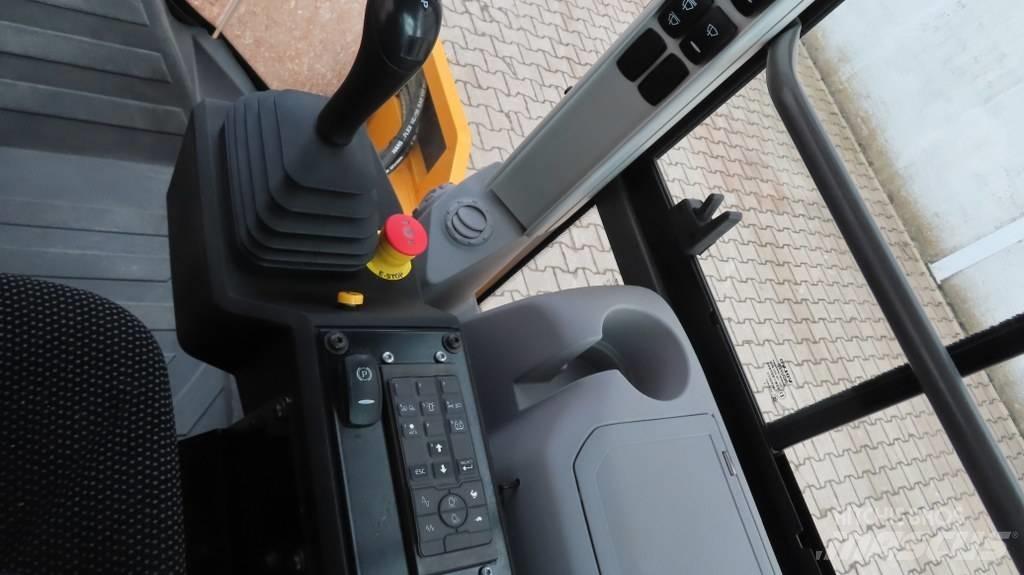Volvo SD 135 B Ťahačové valce