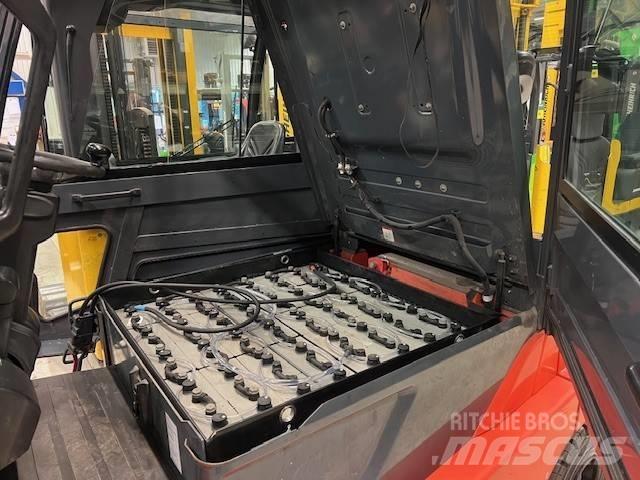 Toyota 8 FBMT 40 Akumulátorové vozíky
