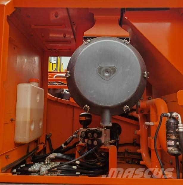 Doosan DX340LC-9C Pásové rýpadlá